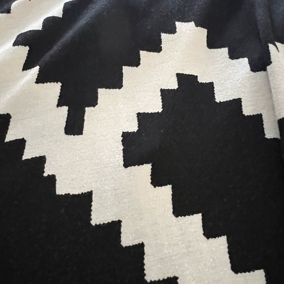 Anthropologie Maeve Geometric abstract print Maxi kick flare skirt size M - Picture 7 of 8